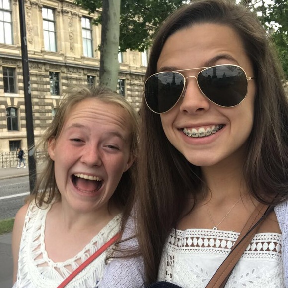 Meet your Posher, Campbell - Picture 1 of 1